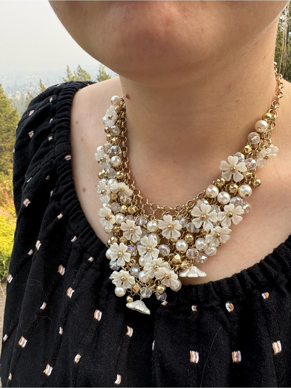 Ladies Acyclic Flowers and 90s Necklace